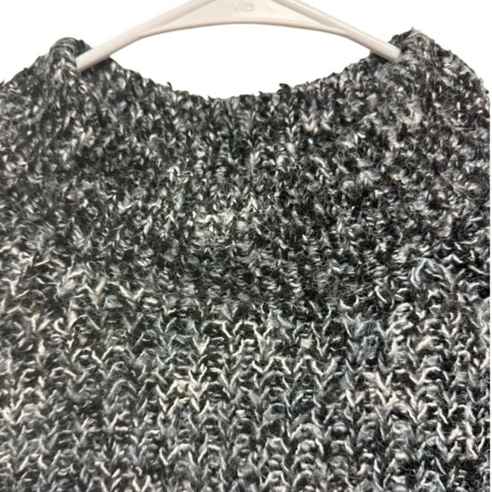 a.n.a‎ Black and White Textured Turtleneck Sweater size XS